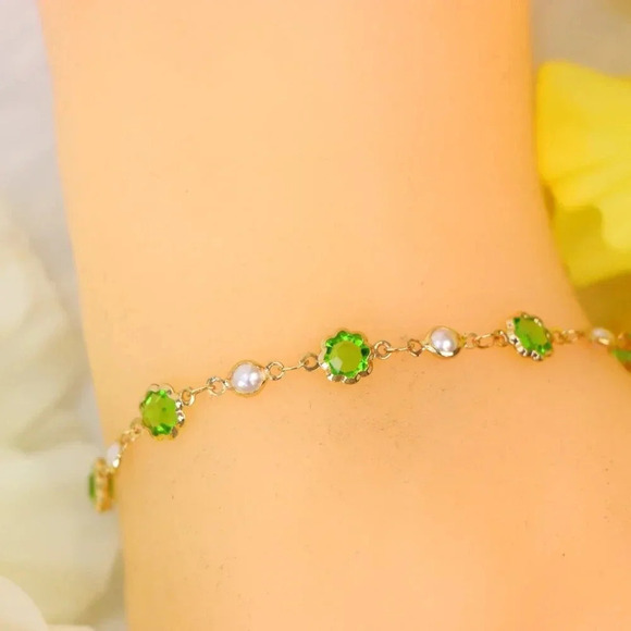 Minimalist Anklet, Sleek & Modern Design, Women’s Fashion, YC110473-A - Picture 1 of 10